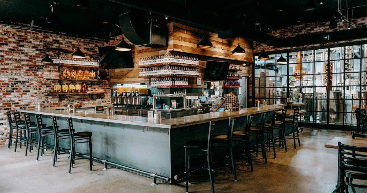 Midtown spirits distillery bar