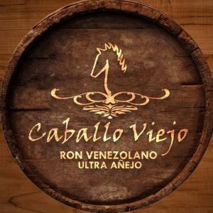 ron caballo viejo