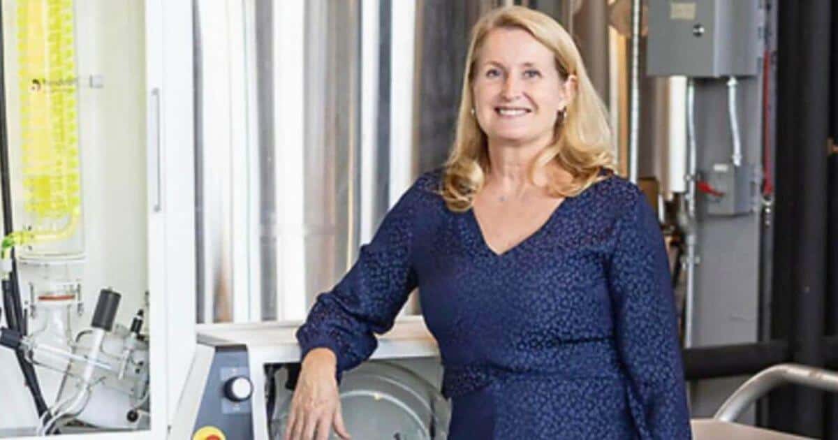 WOMEN-OWNED RUM BRANDS: THE COMPLETE GLOBAL LIST Liberty & Plenty Distillery owner Tina Williford